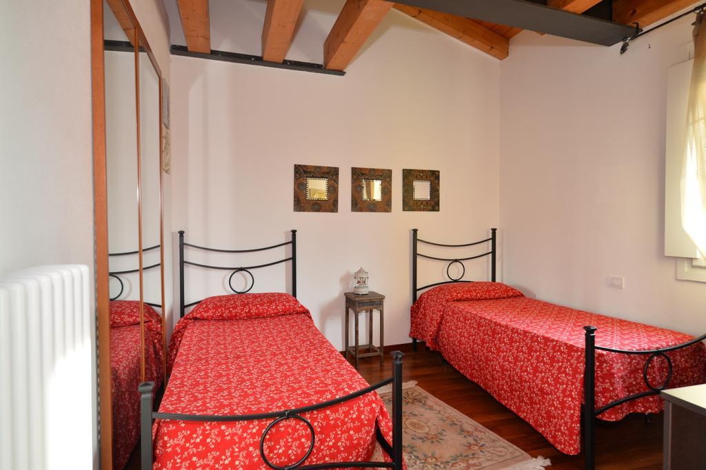 B&B Corte Barbieri Dolce Exterior photo