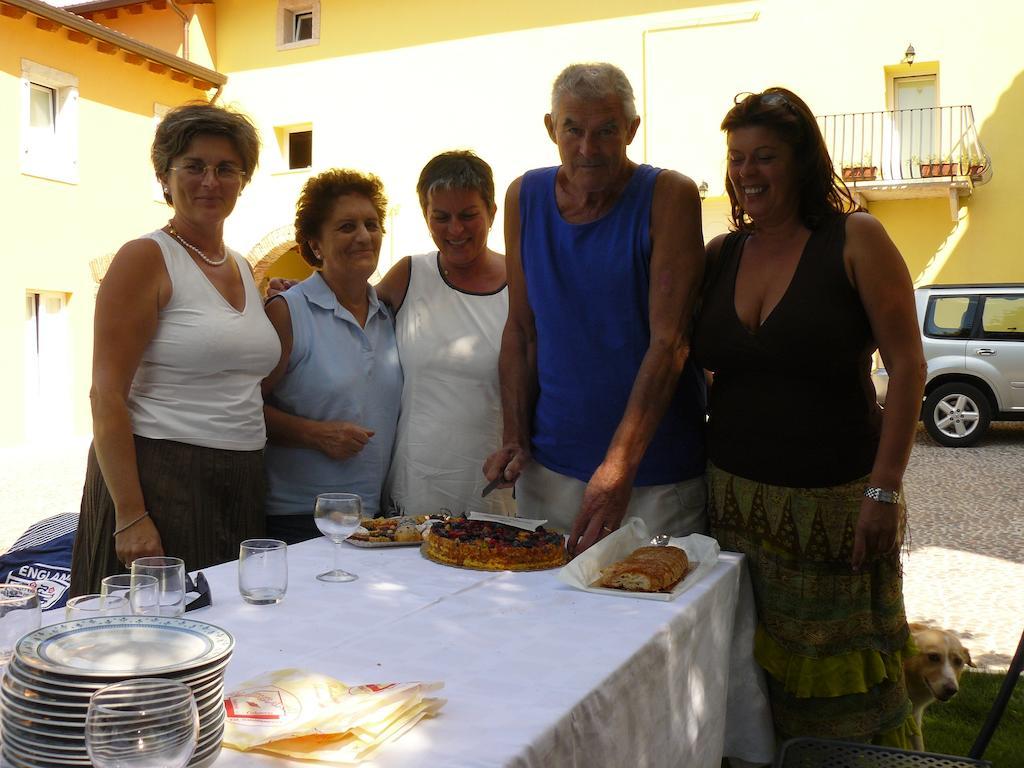 B&B Corte Barbieri Dolce Exterior photo